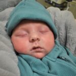 Parents say goodbye to their newborn as life support is switched off, then he starts breathing immediately